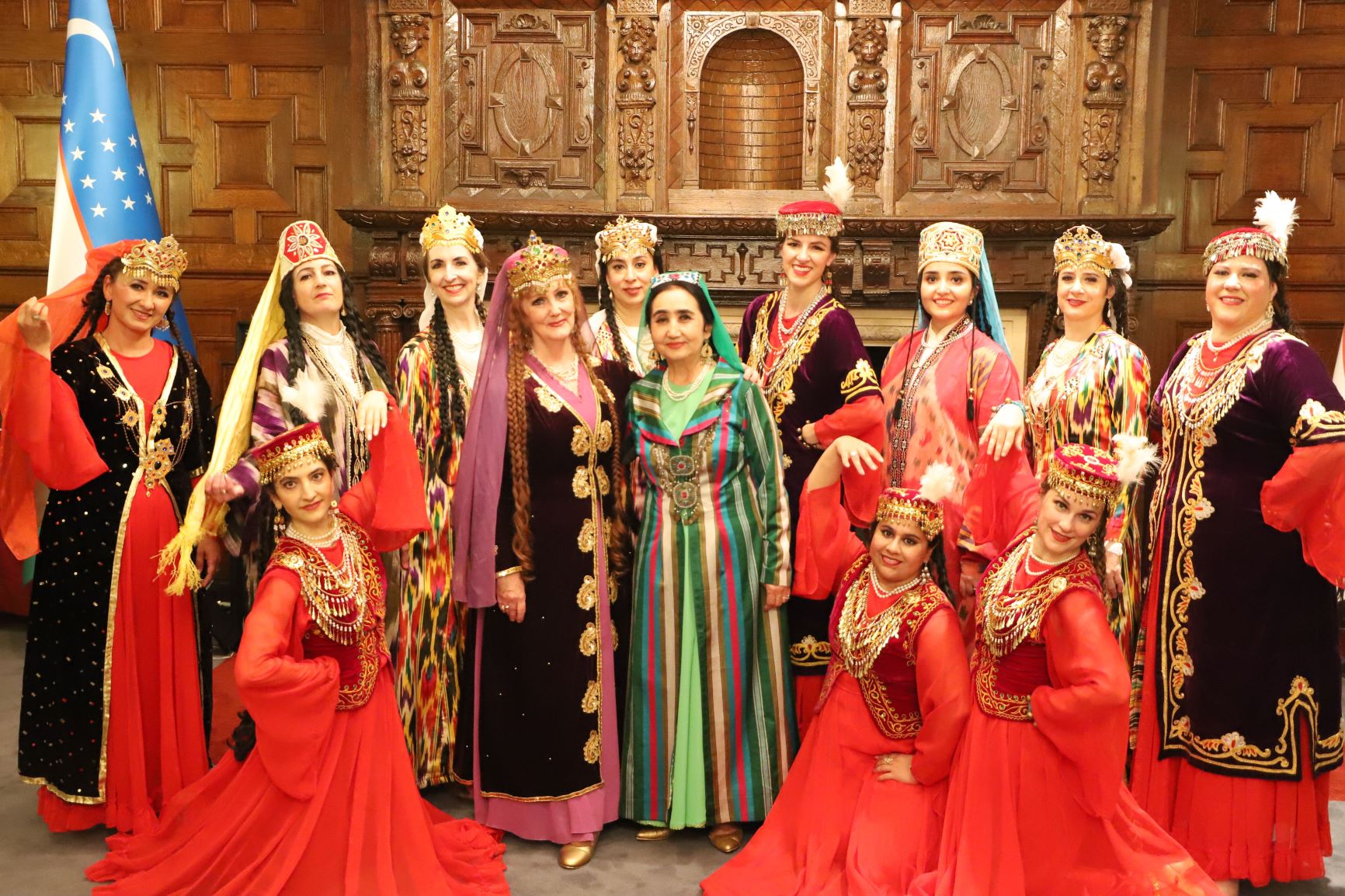 Blond Hair in Uzbek Culture - wide 5
